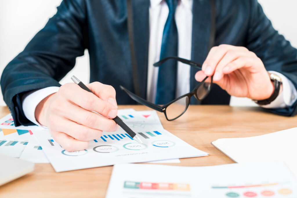 O que é consultoria contábil e por que vai além do balanço mensal